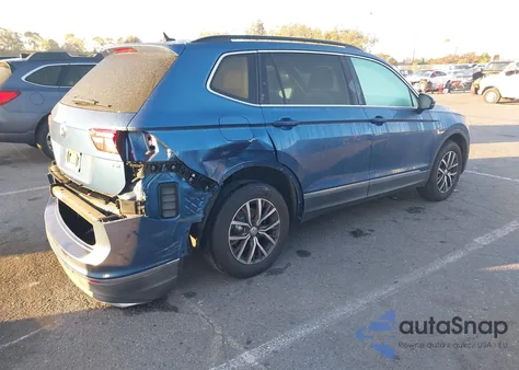 2018 Volkswagen Tiguan 2.0T Se/2.0T Sel z USA, uszkodzony, nr VIN 3VV3B7AX9JM208597